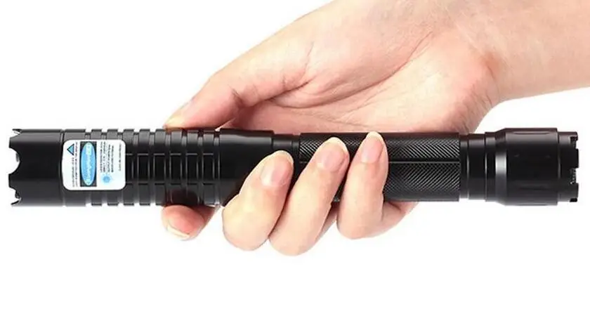 Most Powerful Burning blue Lazer Torch Cannon 450nm 300w 300000m Flashlight Burning Match/Burn light cigars/candle/black Hunting
Most Powerful Burning blue Lazer Torch Cannon 450nm 300w 300000m Flashlight Burning Match/Burn light cigars/candle/black Hunting