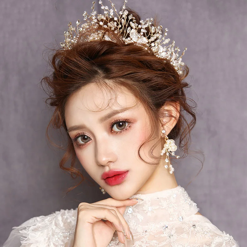 Korean Wedding Hair Accessories Bridal Ornaments Jewelry Metal Crystal Gold Headband Girls Tiara Crown Hairband With Earrings
Korean Wedding Hair Accessories Bridal Ornaments Jewelry Metal Crystal Gold Headband Girls Tiara Crown Hairband With Earrings