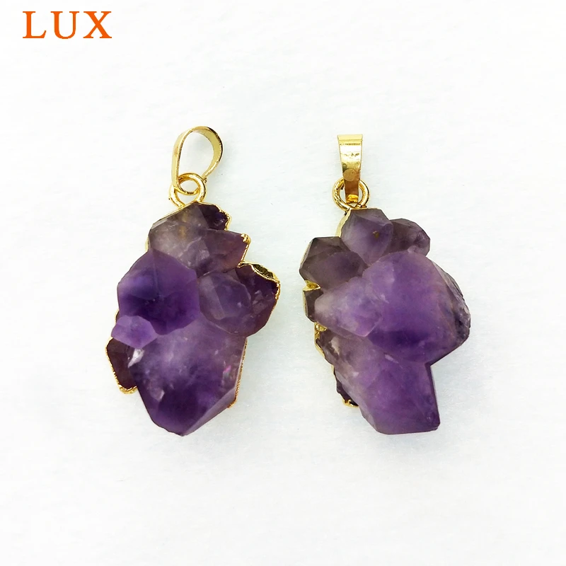 Raw Natural Amethysts Crystal Pendant Freeform gold Electroplated Pendant with raw stone Gem stone Necklace Nugget Pendant
Raw Natural Amethysts Crystal Pendant Freeform gold Electroplated Pendant with raw stone Gem stone Necklace Nugget Pendant