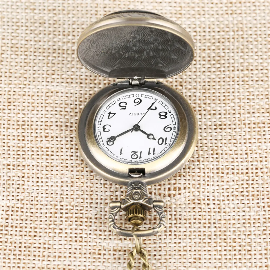 Exquisite U.S. DoD Souvenir Pocket Watch Quartz Necklace Chain Steampunk Cool Full Hunter Pendant Clock Gifts for Men Women
Exquisite U.S. DoD Souvenir Pocket Watch Quartz Necklace Chain Steampunk Cool Full Hunter Pendant Clock Gifts for Men Women