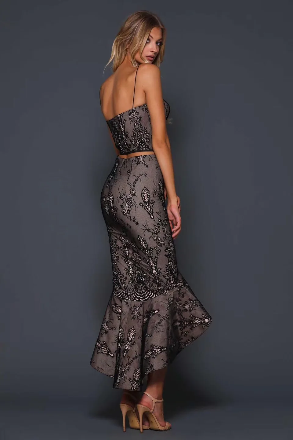 Women Sexy Long Dress High Quality Black 2 Pieces Set Lace Trumpet Dress Fashion Party Bodycon Dress
Women Sexy Long Dress High Quality Black 2 Pieces Set Lace Trumpet Dress Fashion Party Bodycon Dress