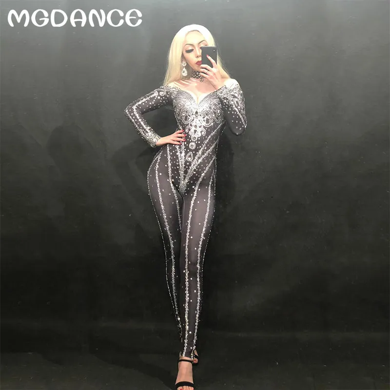 New Woman Full Sparkling Rhinestones Crystals Black Dj Jumpsuit Nightclub Birthday Party Stage Wear Dancer Singer Outfit
New Woman Full Sparkling Rhinestones Crystals Black Dj Jumpsuit Nightclub Birthday Party Stage Wear Dancer Singer Outfit
