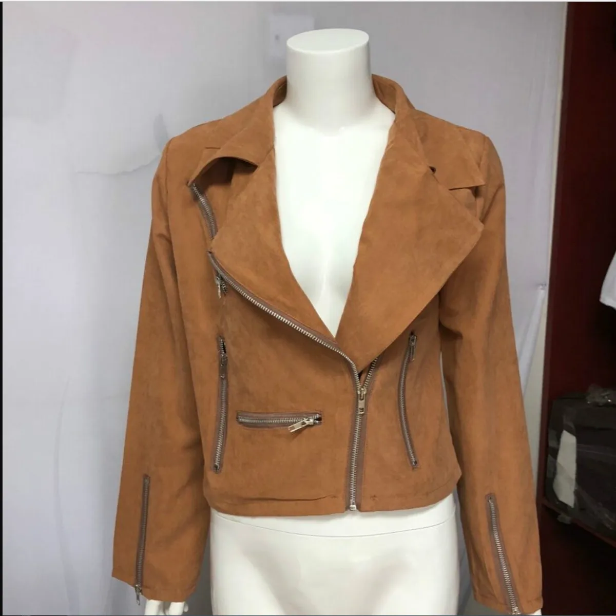 Jackets 2018 New Brand Plus Size Women Collar Suit Crop Zippers Long Sleeve Solid Casual Coat Jacket
Jackets 2018 New Brand Plus Size Women Collar Suit Crop Zippers Long Sleeve Solid Casual Coat Jacket