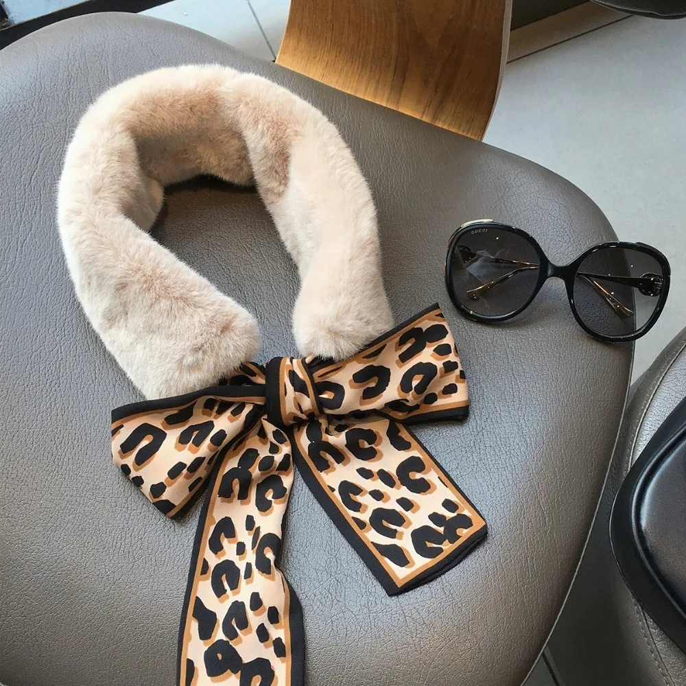 Ins Winter European Leopard Print Faux Fur Scarf 2019 New Girl Women Luxury Brand Skinny Silk Scarf Neckerchief Scarves Wraps
Ins Winter European Leopard Print Faux Fur Scarf 2019 New Girl Women Luxury Brand Skinny Silk Scarf Neckerchief Scarves Wraps