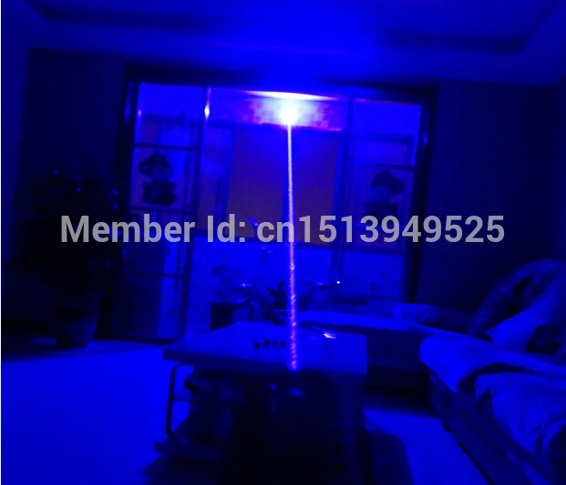 High Power Military Blue laser pointer 1000000m 100w 450nm Flashlight Light Burning Match/dry wood/black/Burn cigarettes Hunting
High Power Military Blue laser pointer 1000000m 100w 450nm Flashlight Light Burning Match/dry wood/black/Burn cigarettes Hunting