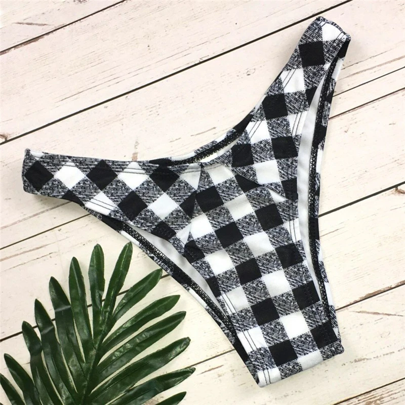 Women Bandeau Micro Bikini 2019 Padded Bra Plaid Print Bow Bikini Set Brazilian Swimwear Beachwear Swimsuit Biquini Bathing Suit
Women Bandeau Micro Bikini 2019 Padded Bra Plaid Print Bow Bikini Set Brazilian Swimwear Beachwear Swimsuit Biquini Bathing Suit