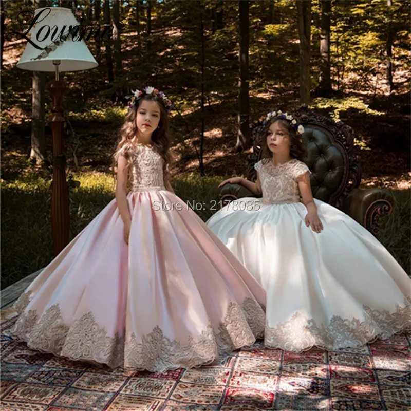 Lovely Pink Flower Girl Dresses For Weddings 2019 Communion Dresses Applique Kids Evening Dresses Custom Girls Pageant Dress
Lovely Pink Flower Girl Dresses For Weddings 2019 Communion Dresses Applique Kids Evening Dresses Custom Girls Pageant Dress