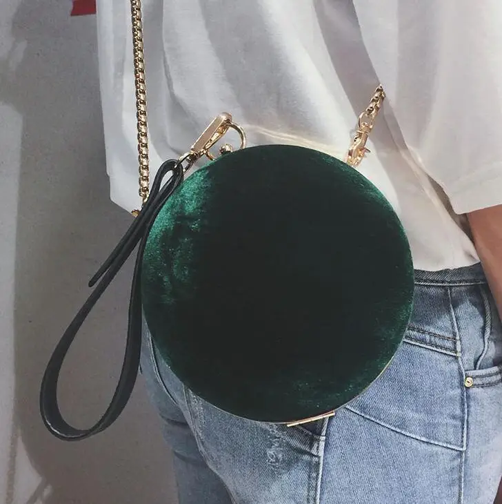 New suede Sweet ladies wild Fashion Female Handbags Quality chain shoulder Messenger bag Round Female bag Mini Phone bag
New suede Sweet ladies wild Fashion Female Handbags Quality chain shoulder Messenger bag Round Female bag Mini Phone bag