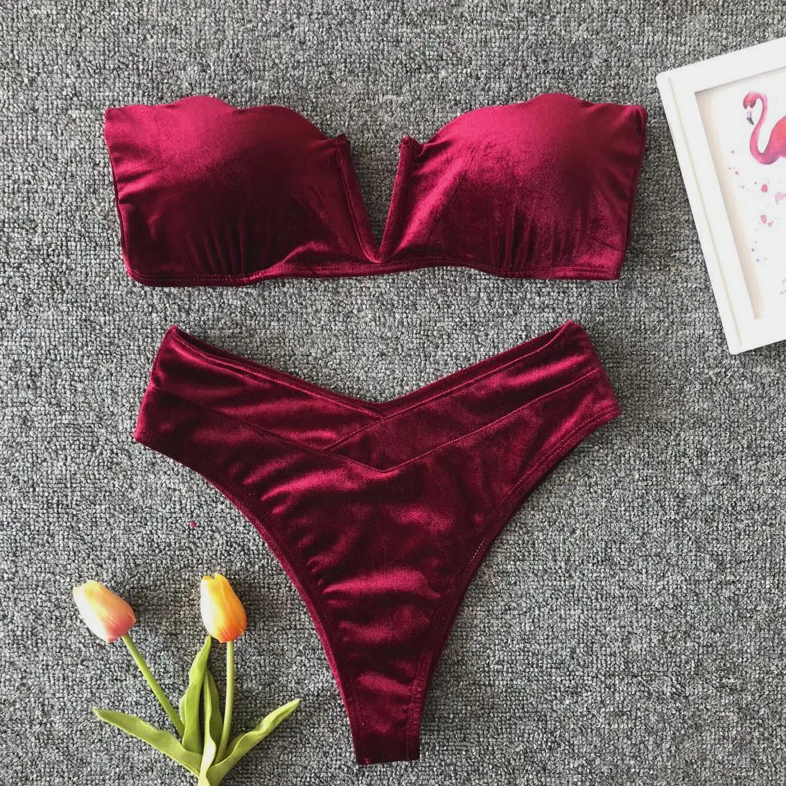 Женский бархатный купальник бикини Bikinx красный с высокой талией и v образным