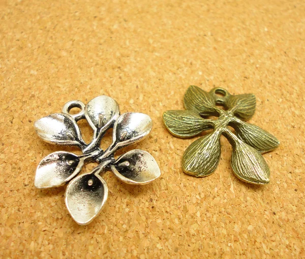 100pcs Exquisite flowers Popular in Europe America charms pendants 27*25MM Antique silver bronze Handmade accessories craft
100pcs Exquisite flowers Popular in Europe America charms pendants 27*25MM Antique silver bronze Handmade accessories craft