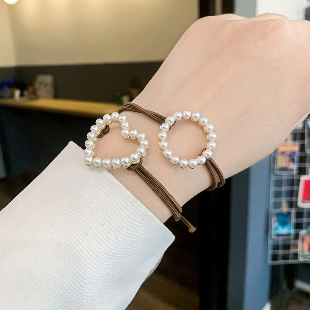2019 New 4pcs Heart Elastic Hair Bands Solid Pearl Stretch Hair Ties For Women Girls Ponytail Holder Hair Ropes Hair Accessories
2019 New 4pcs Heart Elastic Hair Bands Solid Pearl Stretch Hair Ties For Women Girls Ponytail Holder Hair Ropes Hair Accessories
