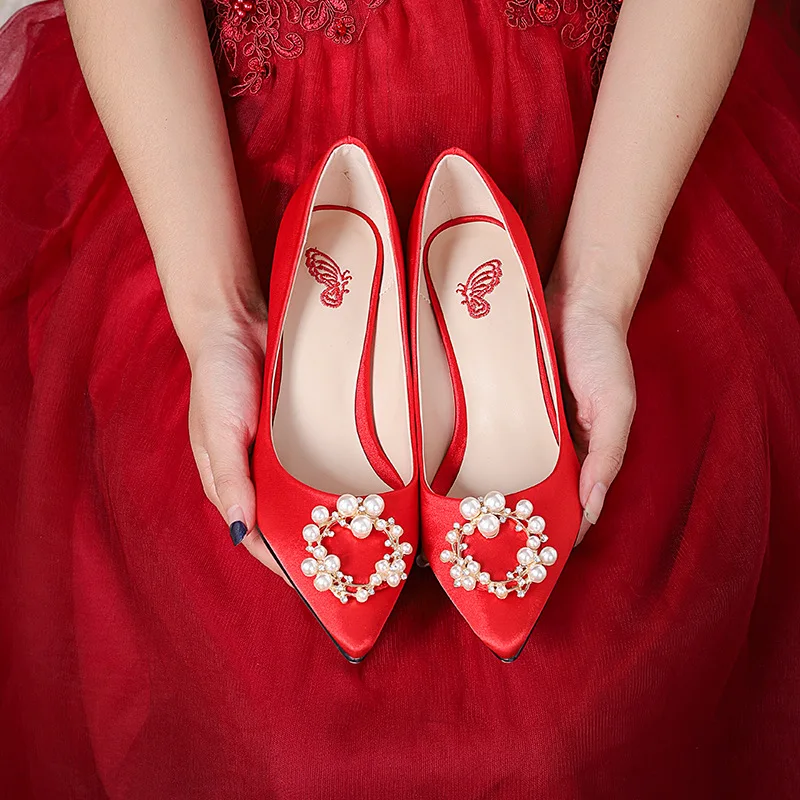Moraima Snc 2019 New Design Bridal Chinese Style Bright Red Wedding Shoes Bridesmaid Stilettos Pearl Woman Summer Single Shoes
Moraima Snc 2019 New Design Bridal Chinese Style Bright Red Wedding Shoes Bridesmaid Stilettos Pearl Woman Summer Single Shoes