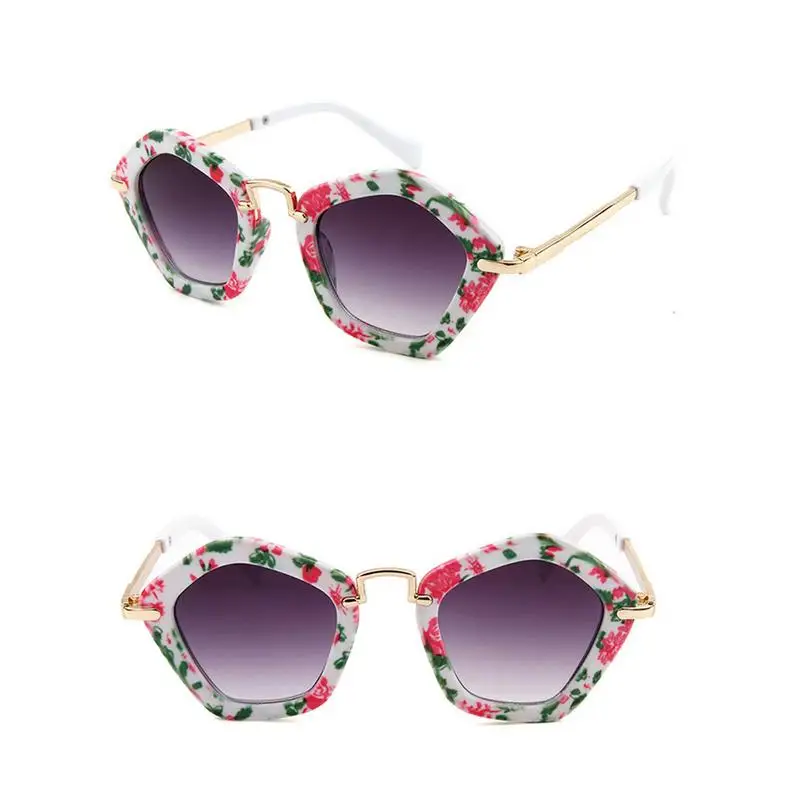 Sunglasses children's polygon children's sunglasses five-pointed star baby sunglasses fashion kids diamond sunglasses
Sunglasses children's polygon children's sunglasses five-pointed star baby sunglasses fashion kids diamond sunglasses