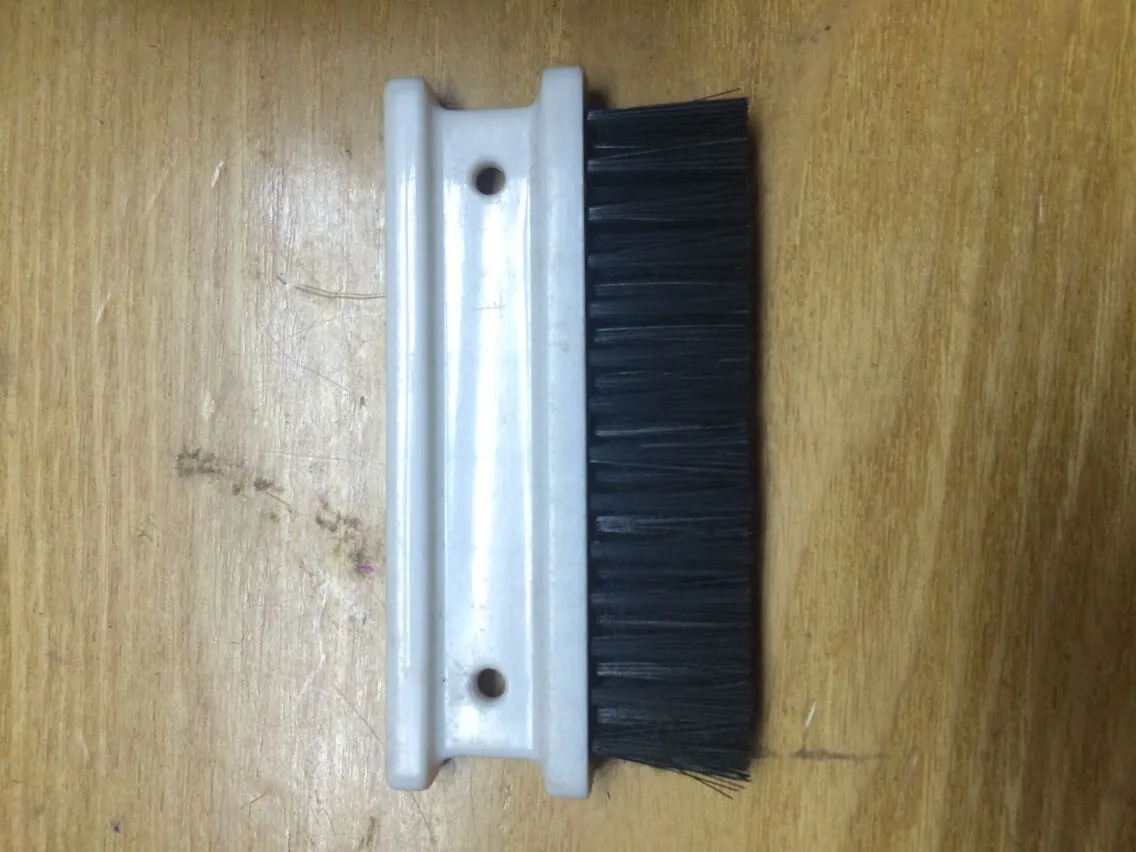 FOR Silver flute 280 270 580 original knitting machine accessories special cleaning brush
FOR Silver flute 280 270 580 original knitting machine accessories special cleaning brush