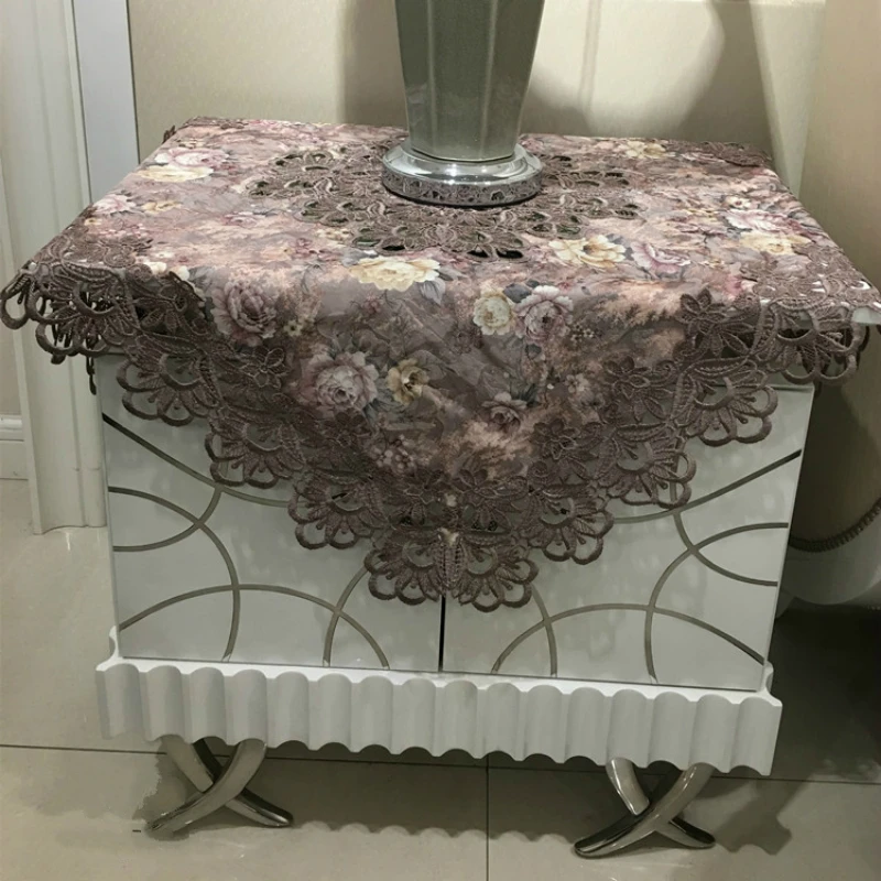 Square 85cm Luxury European Embroidery Tablecloth Cupboard Television Cabinet Cover Covering Cloth Christmas Wedding Decoration
Square 85cm Luxury European Embroidery Tablecloth Cupboard Television Cabinet Cover Covering Cloth Christmas Wedding Decoration