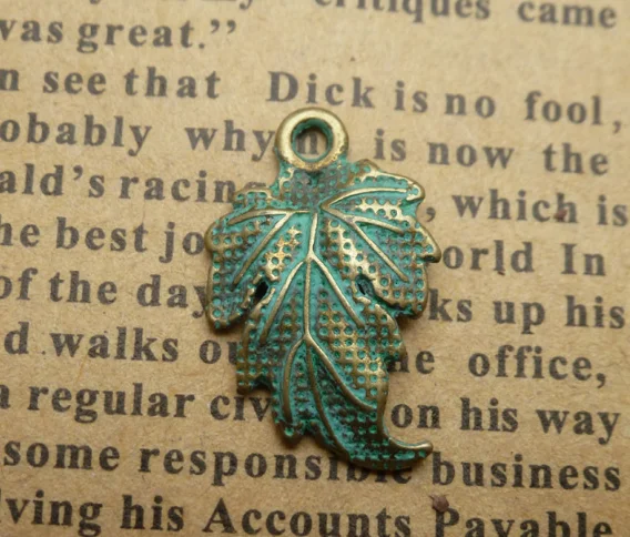 170pcs Exquisite Lucky verdigris leaf charms 20*13mm pendants alloy Handmade earring bracelet necklace anklet Component DIY
170pcs Exquisite Lucky verdigris leaf charms 20*13mm pendants alloy Handmade earring bracelet necklace anklet Component DIY