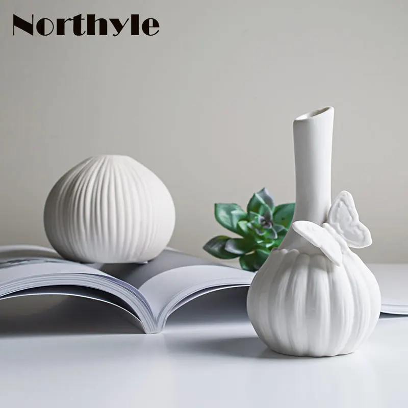 Nordic white cermamic jar home Decorative flower bottle porcelain vase art crafts wedding decor flowerpot
Nordic white cermamic jar home Decorative flower bottle porcelain vase art crafts wedding decor flowerpot