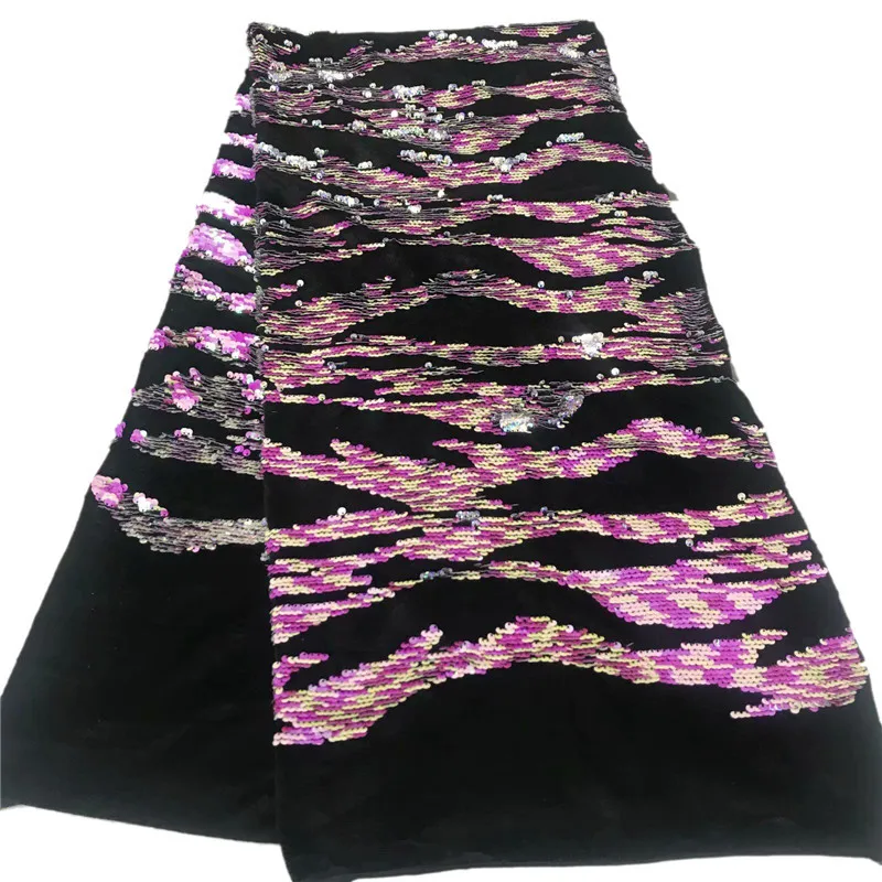 Newest Mysterious pattern made by colourful sequins black color Silk Velvet Fabric ARV2,Free Shipping Good Quality Lace Fabric
Newest Mysterious pattern made by colourful sequins black color Silk Velvet Fabric ARV2,Free Shipping Good Quality Lace Fabric