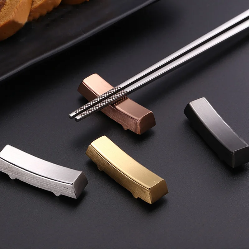 1Pcs Kitchen Tools Table Decorative Chopsticks Pillow Spoon Stand Rack Stainless Steel Chopsticks Holder Portable Chopstick Rest
1Pcs Kitchen Tools Table Decorative Chopsticks Pillow Spoon Stand Rack Stainless Steel Chopsticks Holder Portable Chopstick Rest