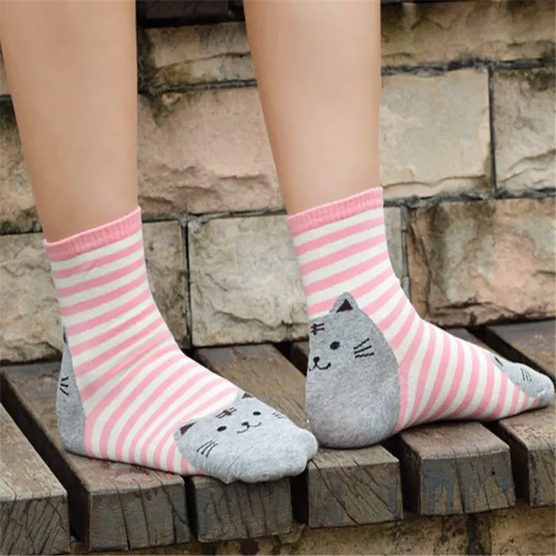 Cotton Women's Socks Harajuku Colorful Cartoon Cute Funny Cat Socks for Female Christmas Gift
Cotton Women's Socks Harajuku Colorful Cartoon Cute Funny Cat Socks for Female Christmas Gift
