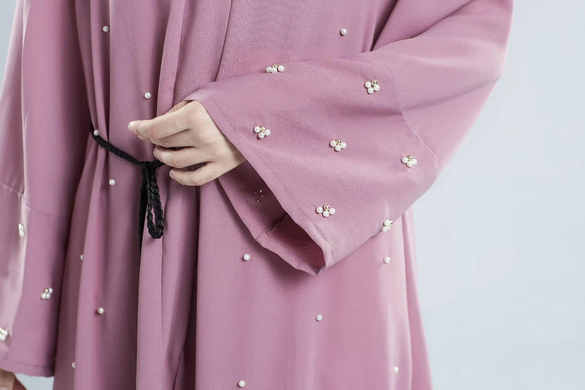 Abaya Turkish Dubai Women Beaded Muslim Cardigan Kimono Bangladesh Long Robe Hijab Kaftan Caftan Islamic Clothes 2019 Fashion
Abaya Turkish Dubai Women Beaded Muslim Cardigan Kimono Bangladesh Long Robe Hijab Kaftan Caftan Islamic Clothes 2019 Fashion