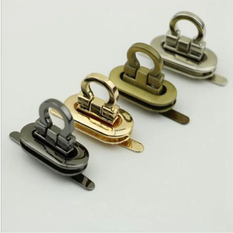 10pcs/lotLuggage Hardware Accessories Golden Die-casting Lock Mortise Lock Butterfly Lock Handbags Lock Hardware Accessories
10pcs/lotLuggage Hardware Accessories Golden Die-casting Lock Mortise Lock Butterfly Lock Handbags Lock Hardware Accessories