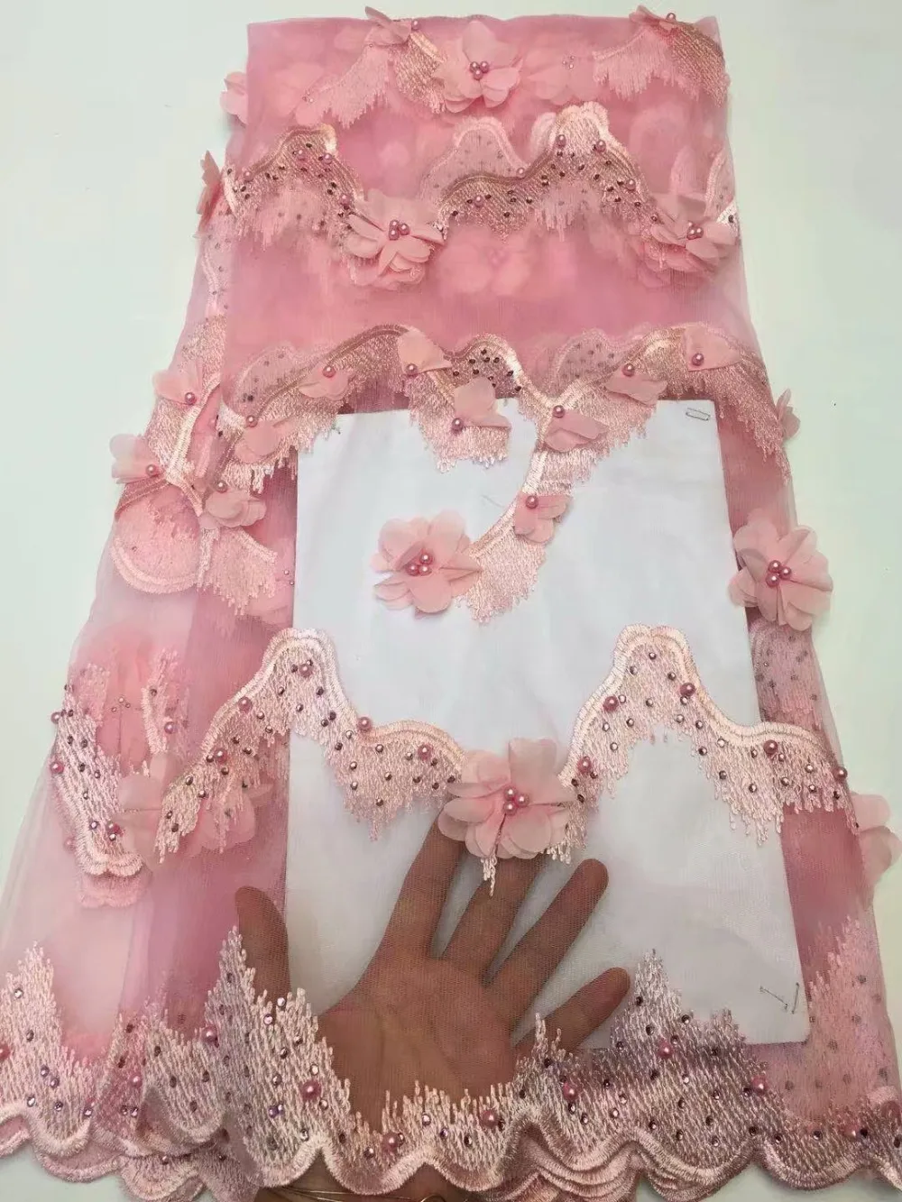 African tulle lace fabric with pearls 3D flowers applique Aso Ebi 3D lace fabric stones high quality Nigerian lace fabrics 2019
African tulle lace fabric with pearls 3D flowers applique Aso Ebi 3D lace fabric stones high quality Nigerian lace fabrics 2019