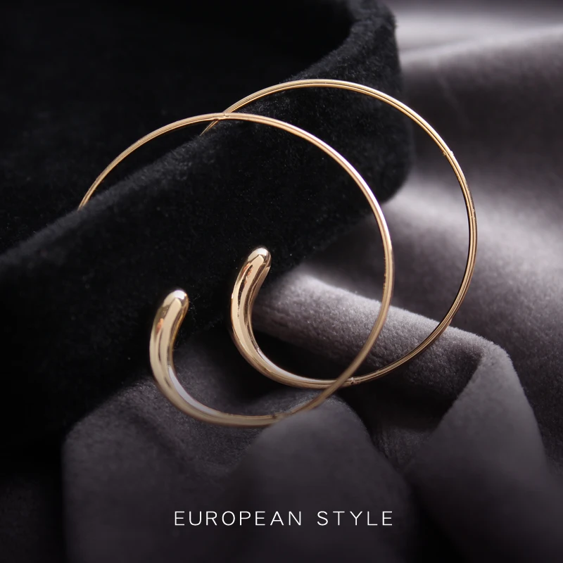 99-carat Female Japanese and Korean Simple Goddess Fan Trend Earrings Fashionable Temperament Earrings Free Shipping
99-carat Female Japanese and Korean Simple Goddess Fan Trend Earrings Fashionable Temperament Earrings Free Shipping