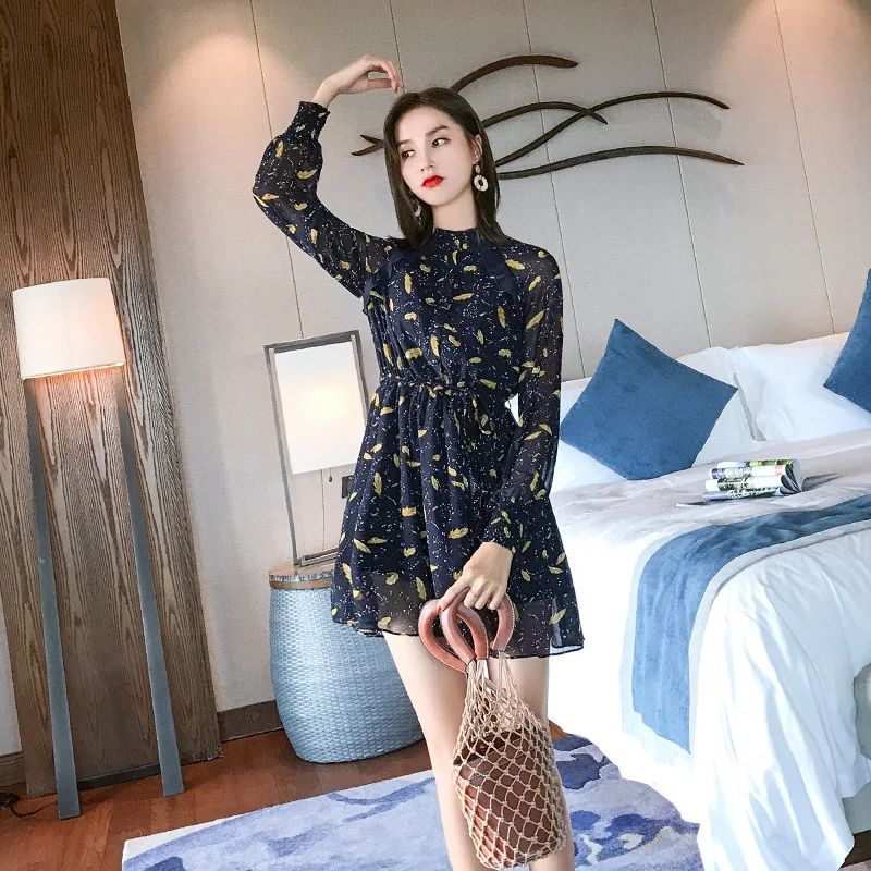 U-SWEAR Women Spring Chiffon Dress New 2020 Long Sleeve Vintage Print Lotus Leaf Pleated Long Robe Woman Casual Dresses
U-SWEAR Women Spring Chiffon Dress New 2020 Long Sleeve Vintage Print Lotus Leaf Pleated Long Robe Woman Casual Dresses