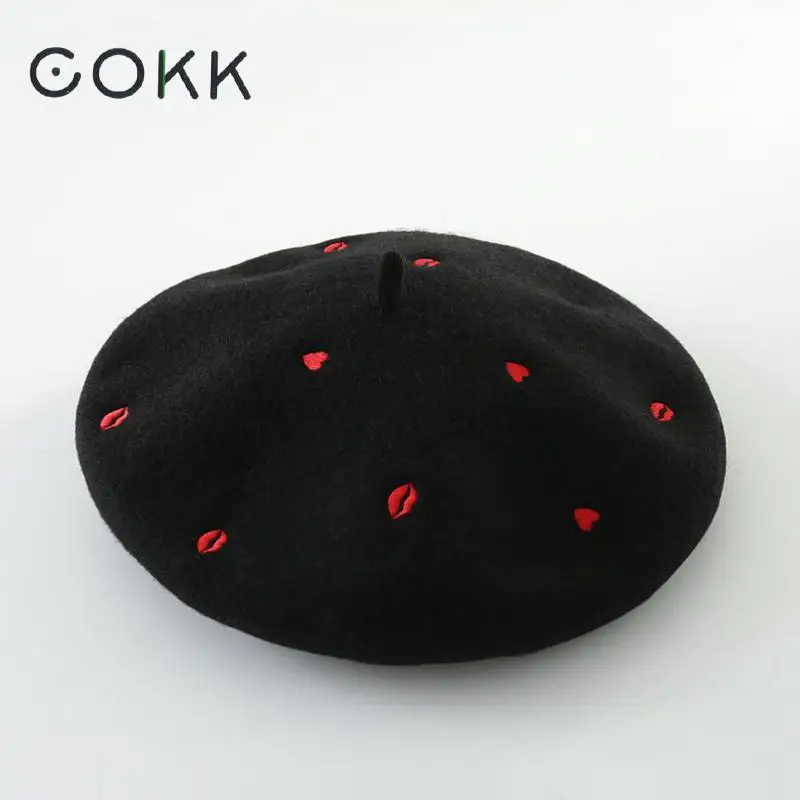 Женский шерстяной берет COKK с вышивкой в виде красного сердца на плоской подошве