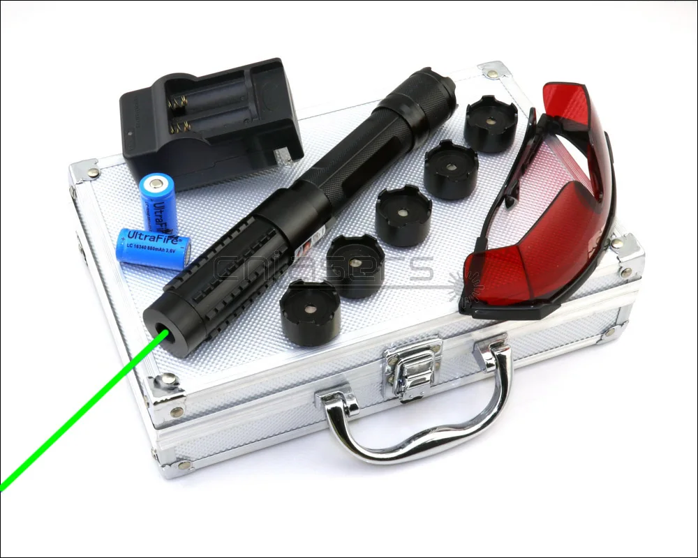 CNILasers X6BG0200 Adjustable Focus 520nm Green Laser Pointer Visible Laser Pen High Power Lazer Torch Camping Signal Lamp
CNILasers X6BG0200 Adjustable Focus 520nm Green Laser Pointer Visible Laser Pen High Power Lazer Torch Camping Signal Lamp