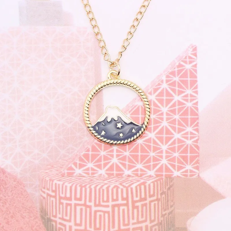 Exquisite Snow Mountain Necklace For Women Girls Enamel Colorful Round Frame Japan Mount Fuji Pendants Necklaces Jewelry Gift
Exquisite Snow Mountain Necklace For Women Girls Enamel Colorful Round Frame Japan Mount Fuji Pendants Necklaces Jewelry Gift