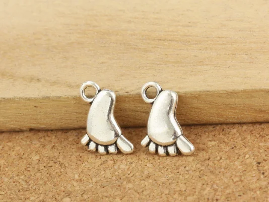 160pcs Exquisite Little feet charm 14*10mm Antique silver pendants Handmade accessories craft Jewelry Making bracelet necklace
160pcs Exquisite Little feet charm 14*10mm Antique silver pendants Handmade accessories craft Jewelry Making bracelet necklace