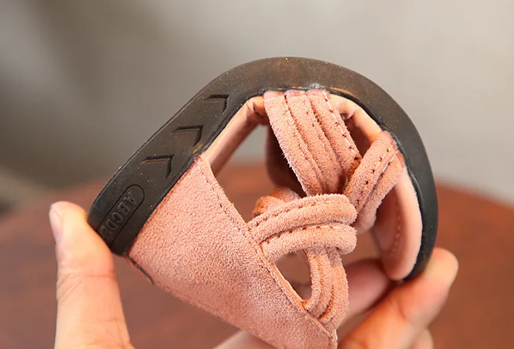 Girls Summer Shoes Girls Sandals Princess Roman Sandal Kids Cool Cut-Outs Shoes Child Beach Summer Gladiator Shoes
Girls Summer Shoes Girls Sandals Princess Roman Sandal Kids Cool Cut-Outs Shoes Child Beach Summer Gladiator Shoes