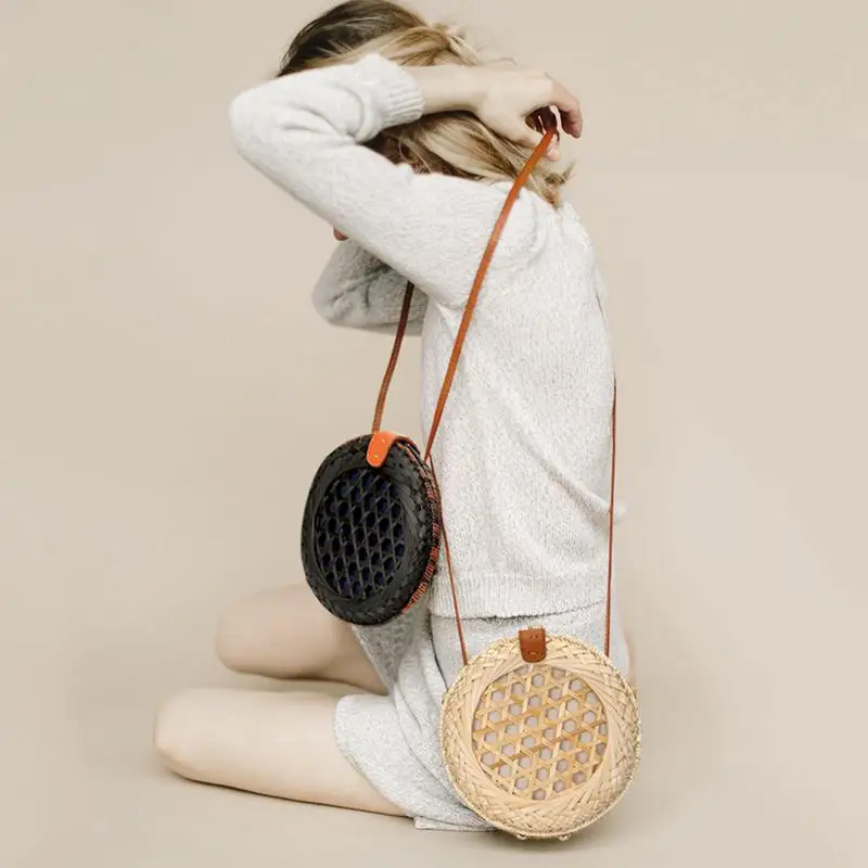 Handmade Beach Bag Shoulder Slung Round Bamboo Woven Bag Household Storage Collection Appliances Classic Storage Bag
Handmade Beach Bag Shoulder Slung Round Bamboo Woven Bag Household Storage Collection Appliances Classic Storage Bag