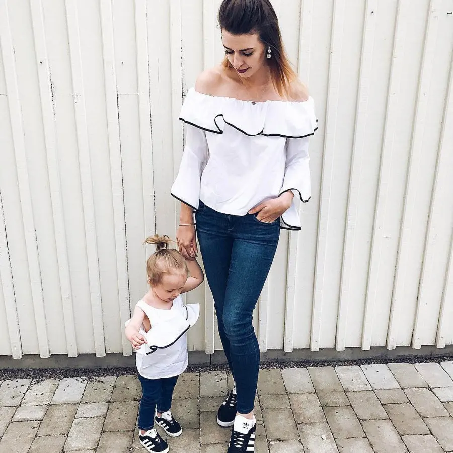 white blouse tops mother and daughter fashion Elegant ruffle t-shirt mommy to be vestido de festa mae e filha
white blouse tops mother and daughter fashion Elegant ruffle t-shirt mommy to be vestido de festa mae e filha