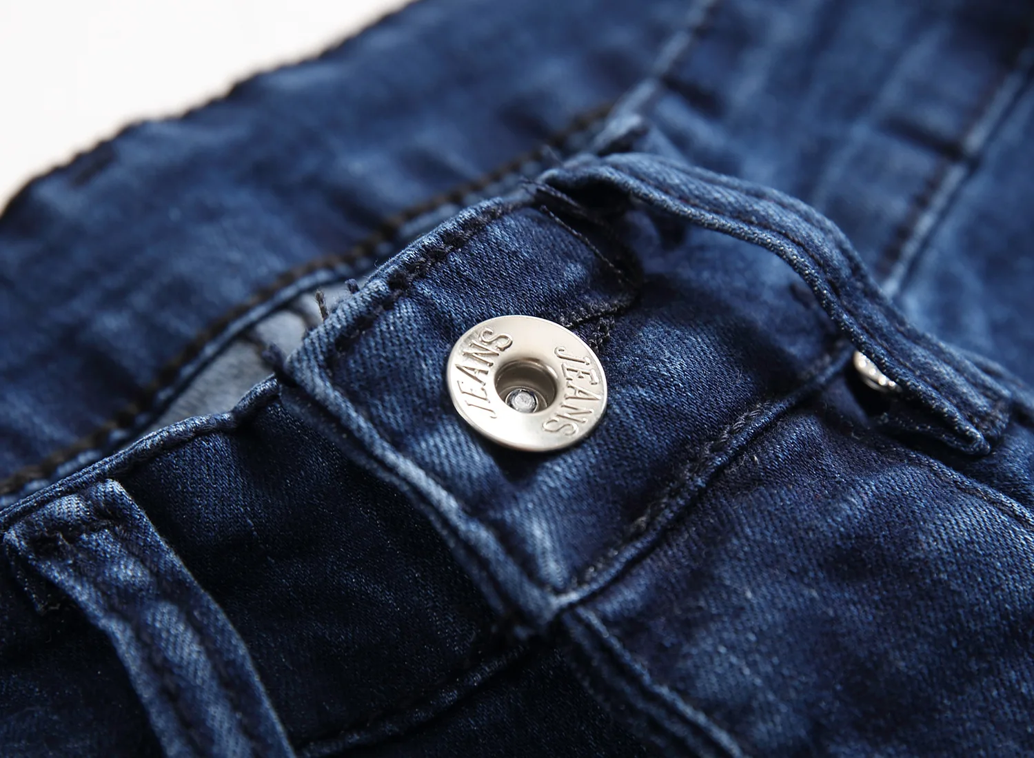 Men Biker Jeans 2019 Spring Vintage Streetwear Hip Hop Ripped Destroyed Pleated Motorcycle Skinny Denim Pencil Pants
Men Biker Jeans 2019 Spring Vintage Streetwear Hip Hop Ripped Destroyed Pleated Motorcycle Skinny Denim Pencil Pants