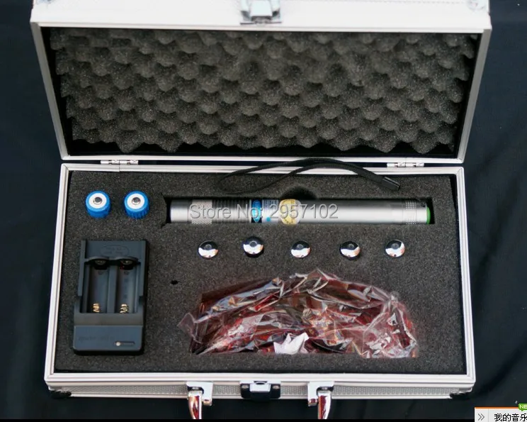 High Power Military 450nm 500w 500000m Blue laser pointer Flashlight Light Burning Match/dry wood/black/Burn cigarettes Hunting
High Power Military 450nm 500w 500000m Blue laser pointer Flashlight Light Burning Match/dry wood/black/Burn cigarettes Hunting
