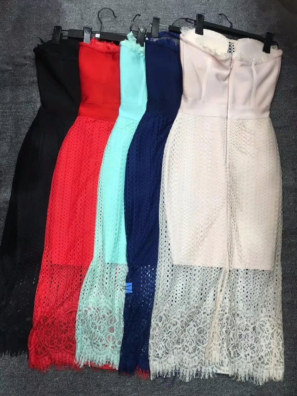 Newest High Quality Strapless Lace Hollow Out Rayon Bandage Dress Homecoming Party Cute Dress
Newest High Quality Strapless Lace Hollow Out Rayon Bandage Dress Homecoming Party Cute Dress