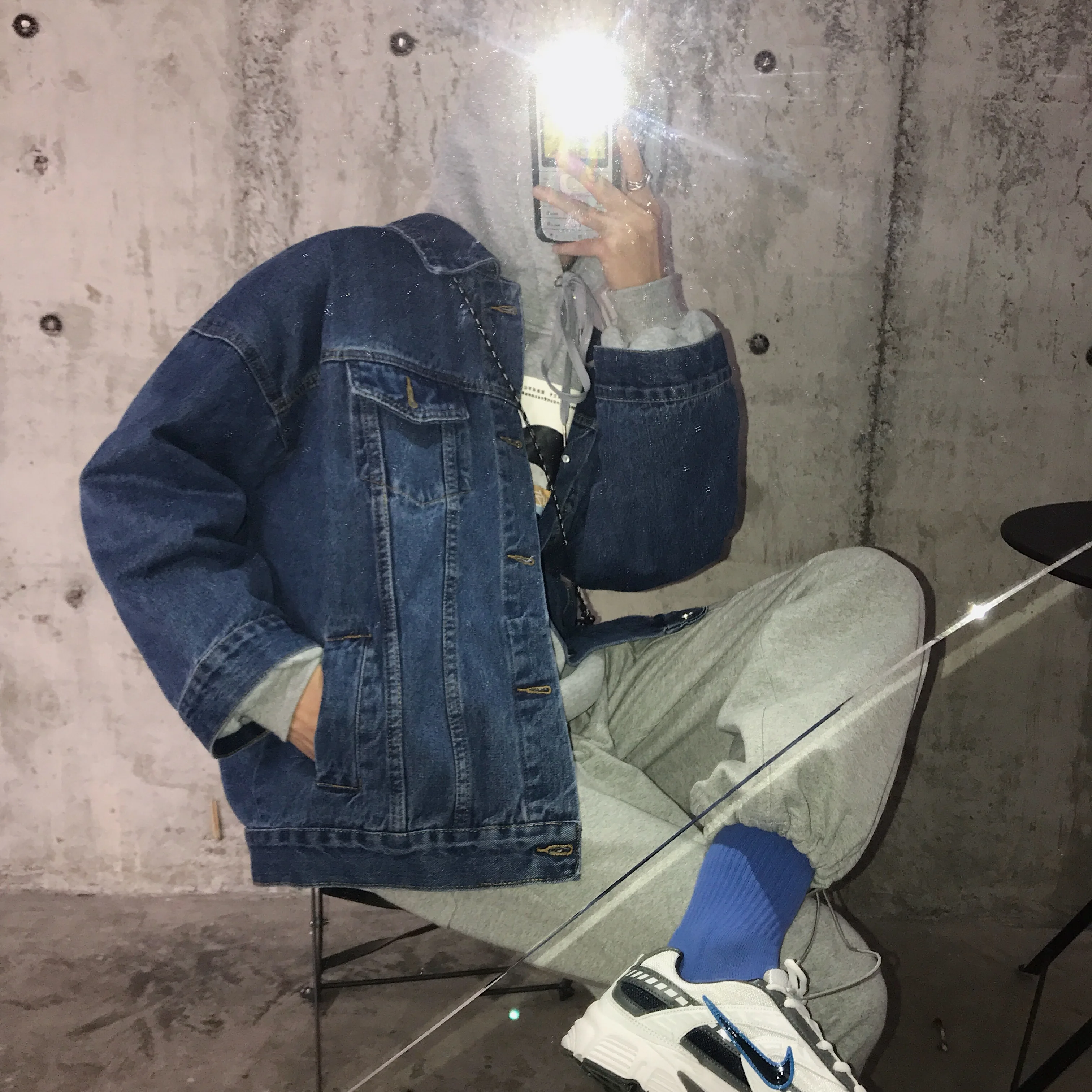 2019 Japanese Men's Button Decorate Cowboy Streetwear Denim Bomber Casual Jacket Brand Coats Loose Windbreaker Outerwear M-2XL
2019 Japanese Men's Button Decorate Cowboy Streetwear Denim Bomber Casual Jacket Brand Coats Loose Windbreaker Outerwear M-2XL