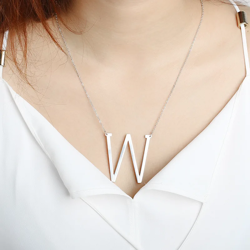 Hot Sale Fashion 26 Alphabet Capital Letter Pendant Necklace For Women 3 Colors Charm Necklace Party Gifts
Hot Sale Fashion 26 Alphabet Capital Letter Pendant Necklace For Women 3 Colors Charm Necklace Party Gifts