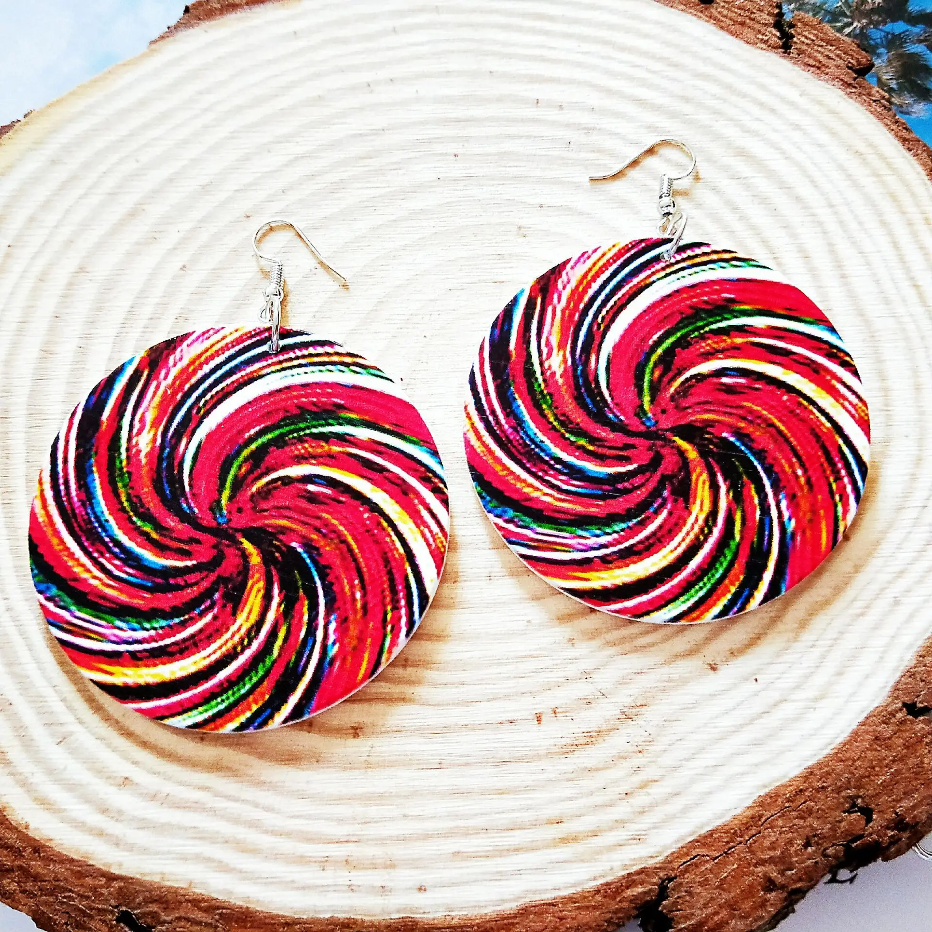 African Round Earrings Ethnic Geometric Wood Dangle Earrings Red Retro Pinwheel for Women Girls lady Gift
African Round Earrings Ethnic Geometric Wood Dangle Earrings Red Retro Pinwheel for Women Girls lady Gift