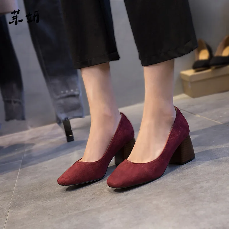 Spring Women Shoes Pointed Toe Flock Nubuck Women Pumps Thick Heels Strange Style Slip On Shallow Single Shoes Fashion
Spring Women Shoes Pointed Toe Flock Nubuck Women Pumps Thick Heels Strange Style Slip On Shallow Single Shoes Fashion