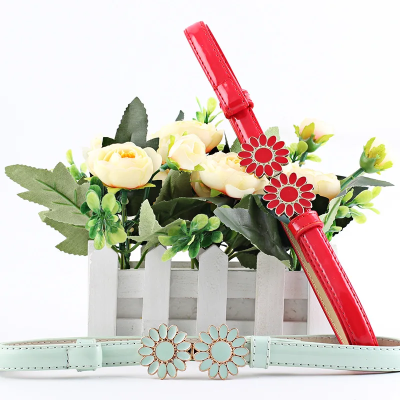 New Designer Belts Women High Quality Thin Belt For Women New Fashion PU Leather Small Daisy Slim Waist Belt
New Designer Belts Women High Quality Thin Belt For Women New Fashion PU Leather Small Daisy Slim Waist Belt