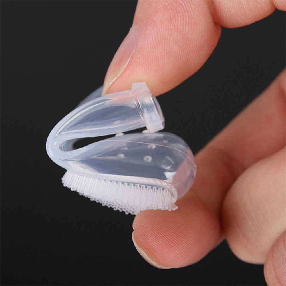 Силиконовая зубная щетка + коробка детская на палец мягкая силиконовая для