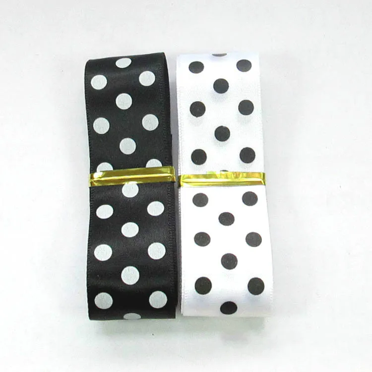Gift packaging diy hair accessory ribbon material ribbon 2.5cm dot ribbon black and white series
Gift packaging diy hair accessory ribbon material ribbon 2.5cm dot ribbon black and white series