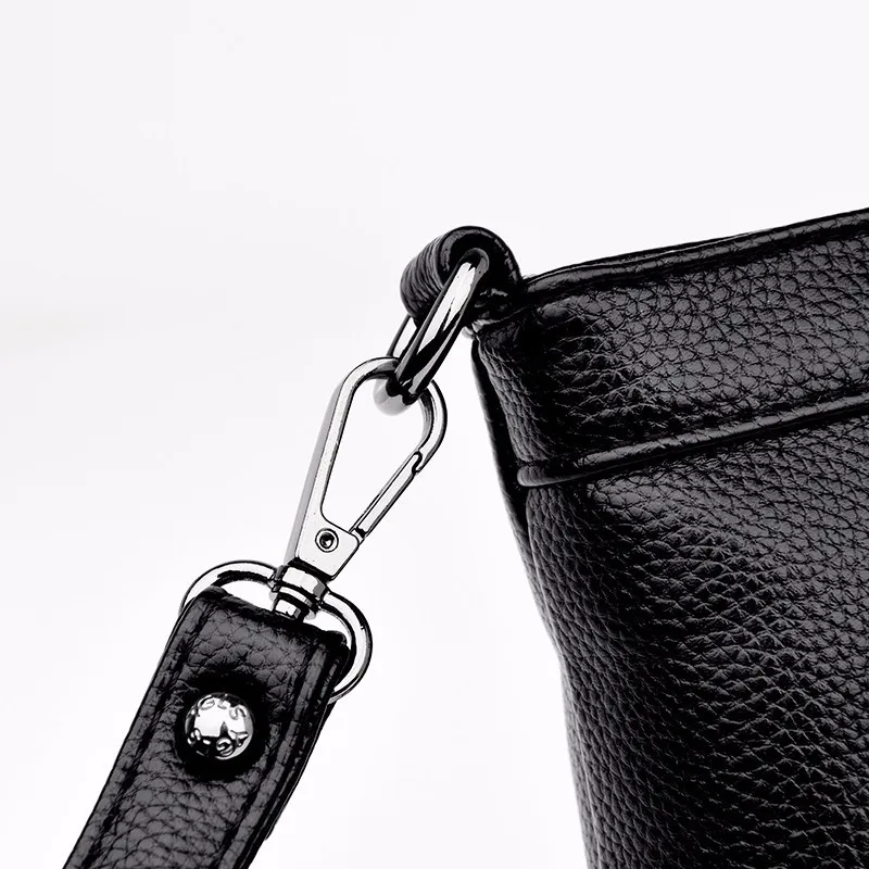 2019 Female Leather Messenger Bags Ladies Bag Solid Crossbody Bags For Women Vintage Small Shoulder Bag For Girls Sac A Main
2019 Female Leather Messenger Bags Ladies Bag Solid Crossbody Bags For Women Vintage Small Shoulder Bag For Girls Sac A Main