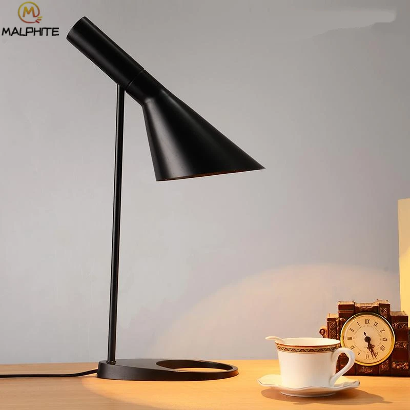 Nordic Study Desk Lights Modern Study Table Lamp Black/White Iron Desk Lamps Cafe Industrial Decor Table Light Lighting Fixtures
Nordic Study Desk Lights Modern Study Table Lamp Black/White Iron Desk Lamps Cafe Industrial Decor Table Light Lighting Fixtures