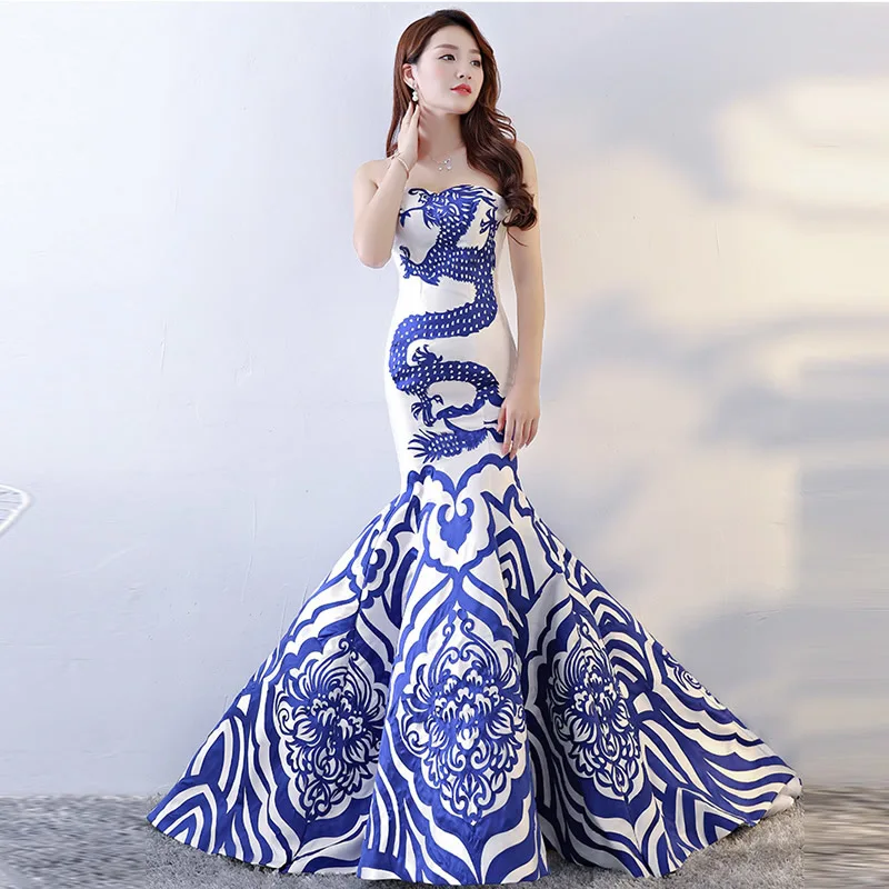 Cheongsam Blue White Chinese Traditional Wedding Dress Women Bride Tailing Evening Dress Sleeveless Strapless Qipao Modern
Cheongsam Blue White Chinese Traditional Wedding Dress Women Bride Tailing Evening Dress Sleeveless Strapless Qipao Modern