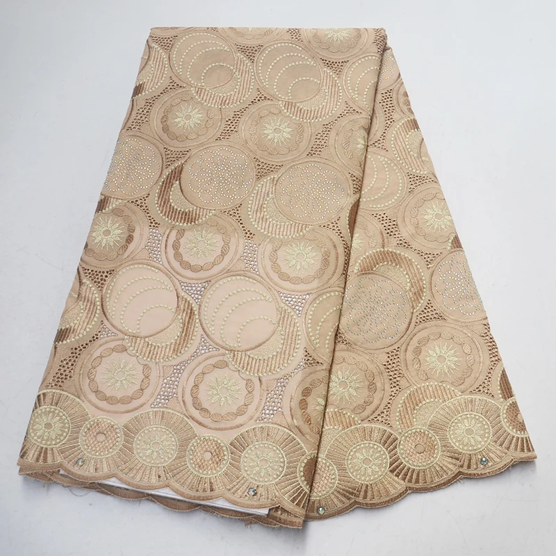African embroidered cotton dry lace fabric with stones hot sale high quality Nigerian man women Swiss voile lace in Switzerland
African embroidered cotton dry lace fabric with stones hot sale high quality Nigerian man women Swiss voile lace in Switzerland